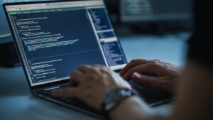 7 Reasons complete HR Software